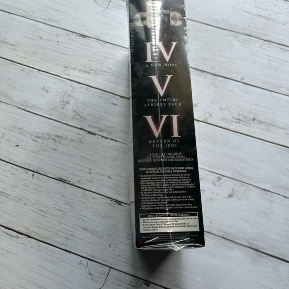 Star Wars Trilogy 4 Disc DVD
Box Set - New Sealed - Picture 4 of 8